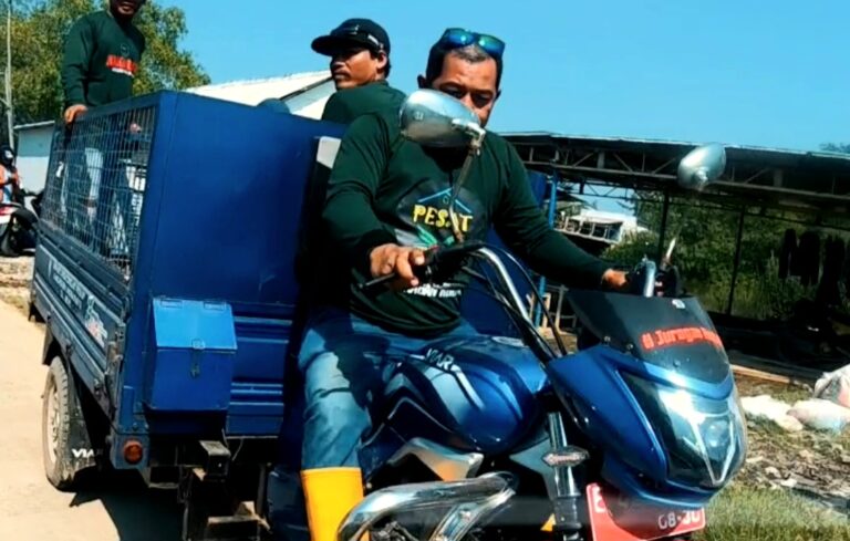 Karnoto Daftar Bacalon Kuwu PAW Desa Eretan Kulon Naik Cator