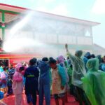 Tanamkan Kesiapsiagaan Sejak Dini, SD Juara Wirautama Gelar Rescue Bersama Damkar