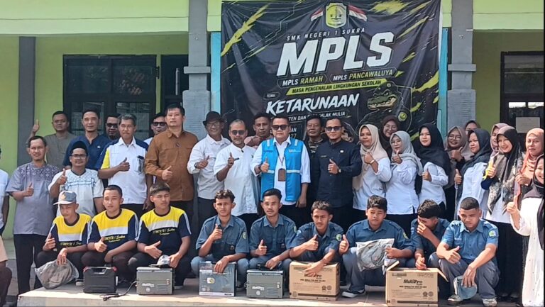 PLN NP UP Indramayu Bantu APS SMKN 1 Sukra