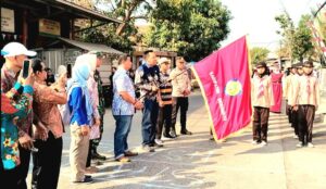 HUT RI ke-81, 15 Sekolah se Kecamatan Bongas Meriahkan Lomba Gerak Jalan